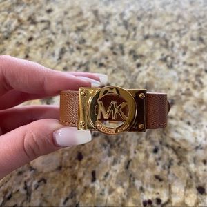 Michael kors belt bracelet